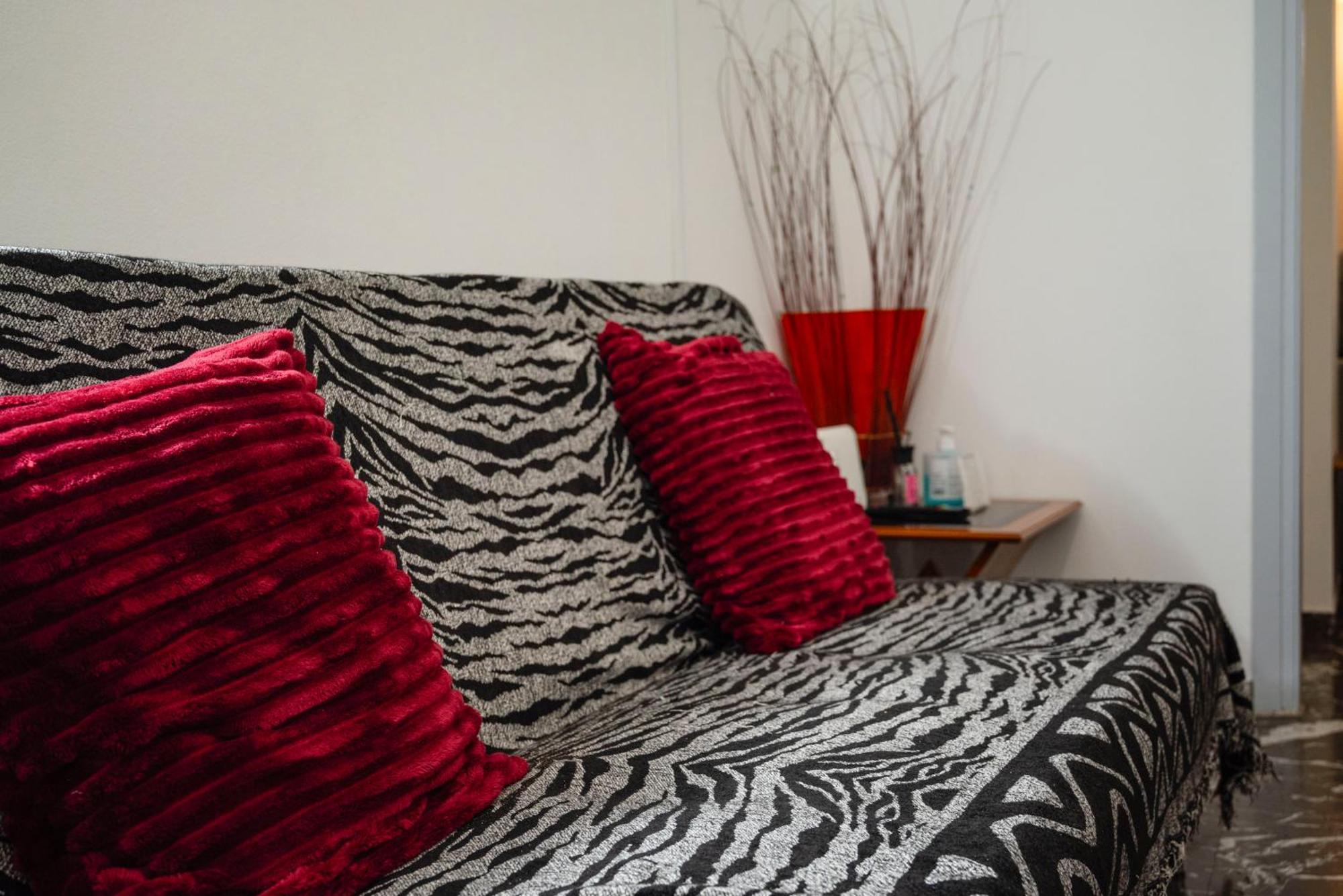 Local Urban Living 2Bd Apartment In Афіни Екстер'єр фото