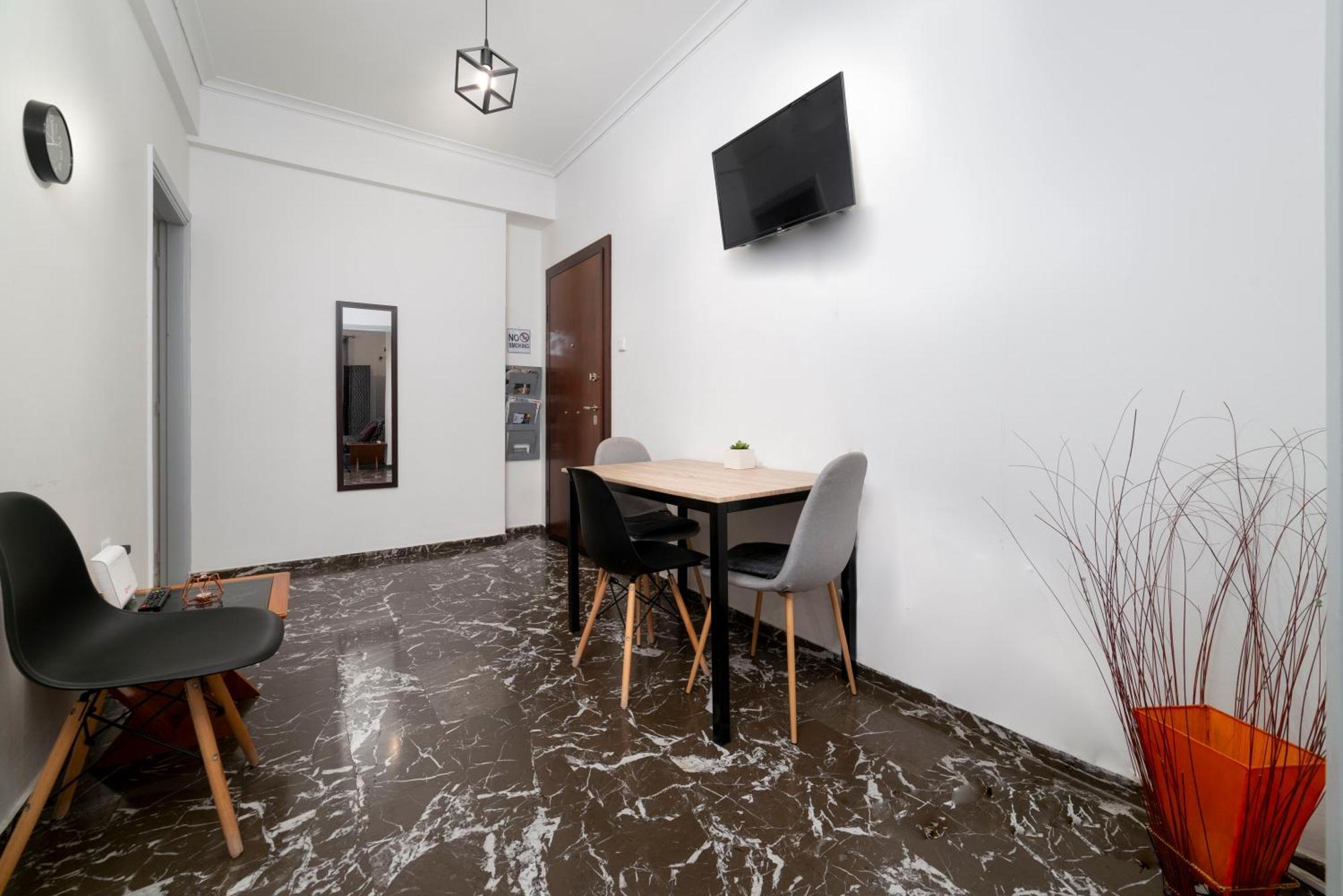 Local Urban Living 2Bd Apartment In Афіни Екстер'єр фото